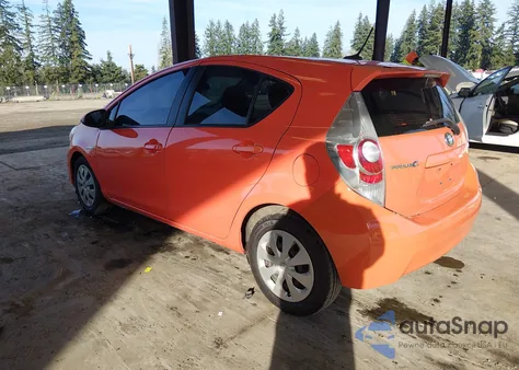 2012 Toyota Prius C Three z USA, uszkodzony, nr VIN JTDKDTB35C1028820